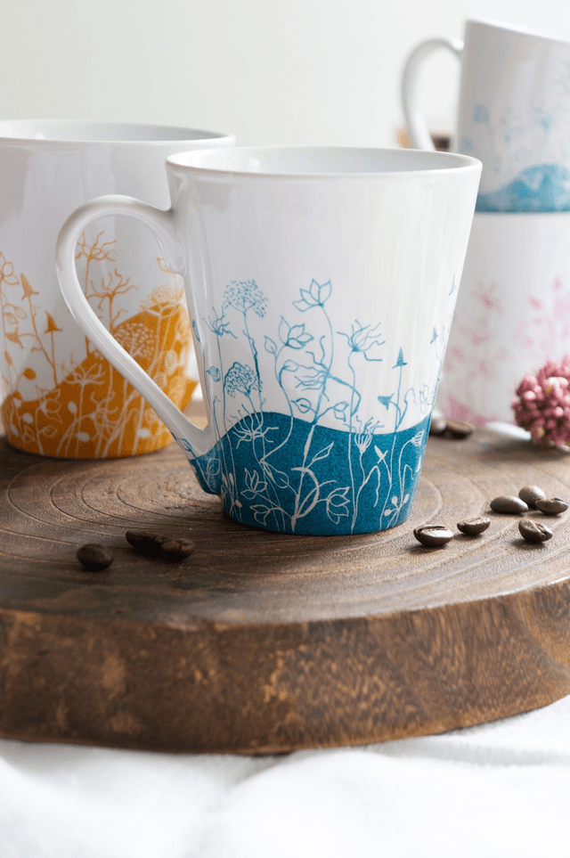 Mug tasse à café ou tasse à thé, en porcelaine, motif fleurs des champs finement peint à la main, idée cadeau anniversaire