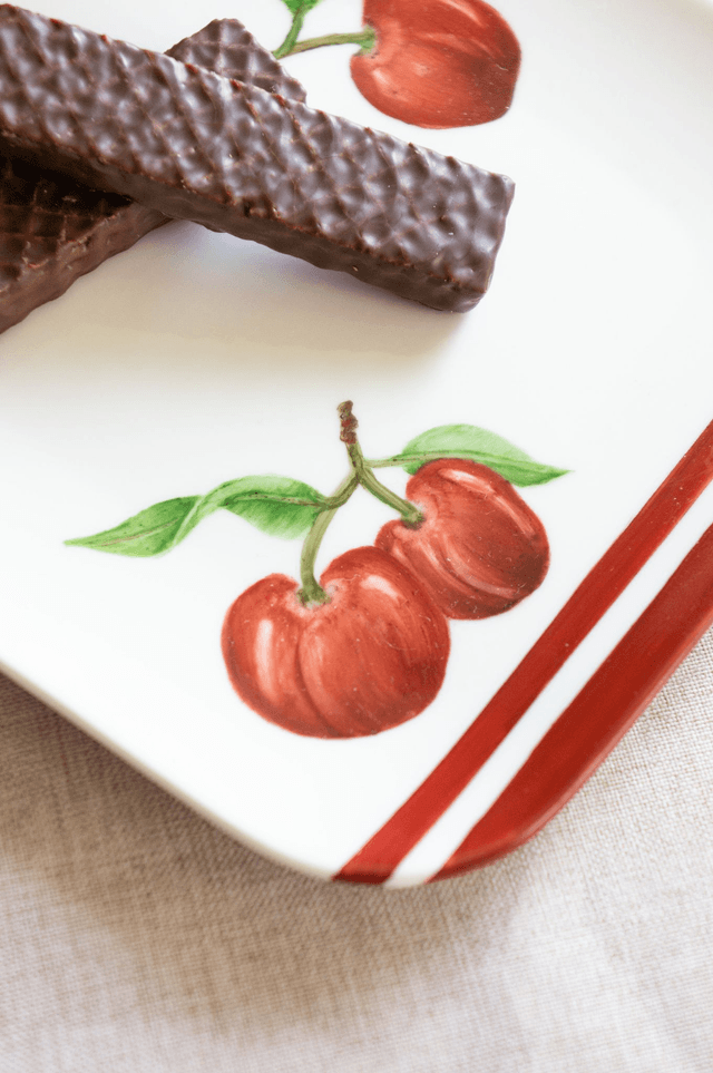 Ensemble café gourmand, cerises rouges, café frappé d'été, cadeau artisanal à personnaliser