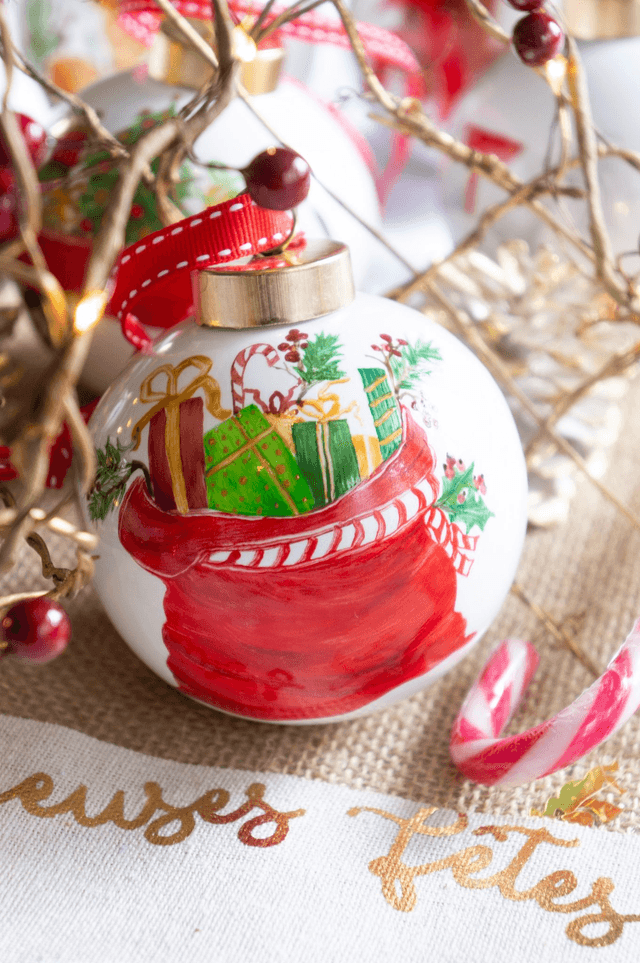 Boule Mon premier Noël en porcelaine à personnaliser, motif traditionnel unique 