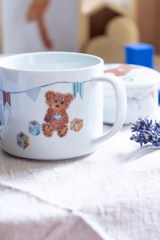 Ensemble premiers repas de bébé en porcelaine ourson à personnaliser assiette, mug, boite à dents, cadeau de naissance