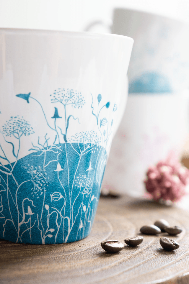 Mug tasse à café ou tasse à thé, en porcelaine, motif fleurs des champs finement peint à la main, idée cadeau anniversaire