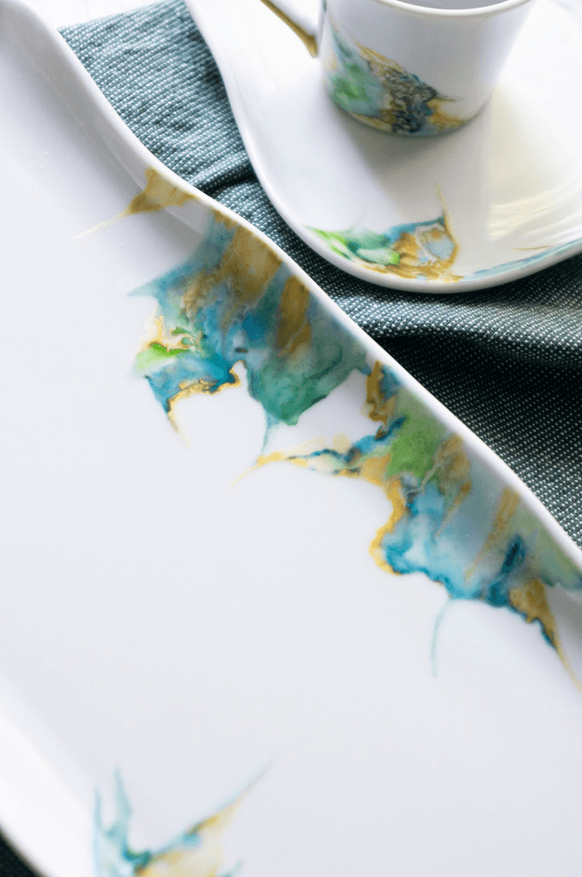 Plat à gâteaux raffiné en porcelaine vert émeraude, création artisanale, idée cadeau de mariage