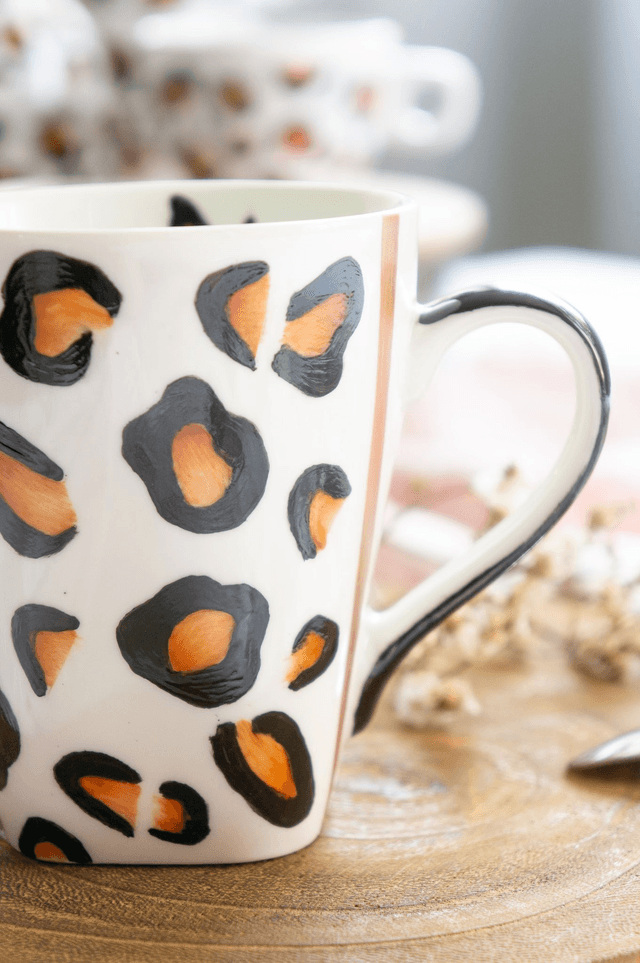 Mug en porcelaine "Graou" léopard chic, noir et fauve ou noir et rose saumon, décoré à la main, idée cadeau femme