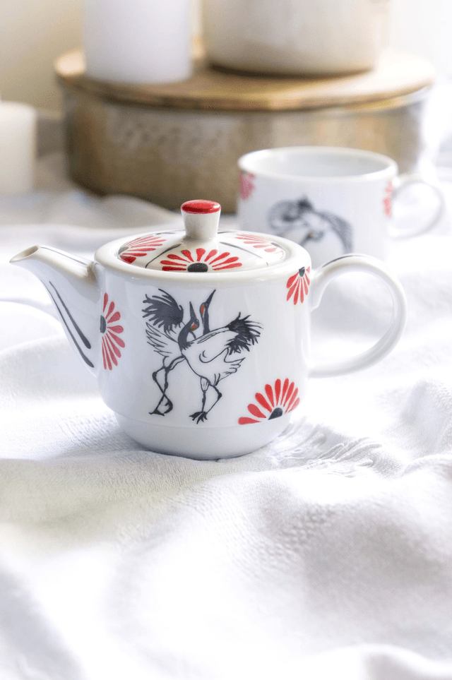 Théière Égoïste motif Japonisant rouge et noir avec grues et fleurs abstraites, décorée à la main , cadeau pour les amateurs de thé
