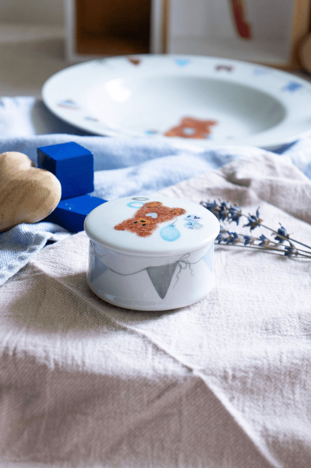 Ensemble premiers repas de bébé en porcelaine ourson à personnaliser assiette, mug, boite à dents, cadeau de naissance