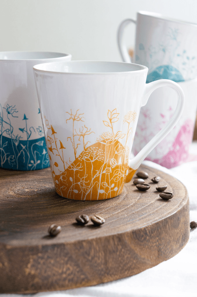 Mug tasse à café ou tasse à thé, en porcelaine, motif fleurs des champs finement peint à la main, idée cadeau anniversaire