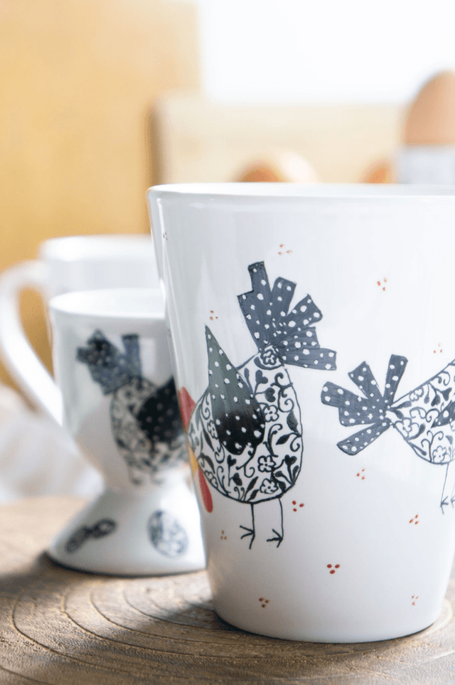 Coquetier et mug à café céramique personnalisés, coquetier et tasse à café poules stylisées, création unique, idée cadeau pour tous