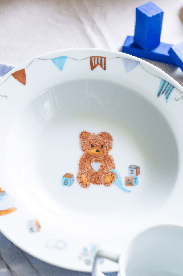 Ensemble premiers repas de bébé en porcelaine ourson à personnaliser assiette, mug, boite à dents, cadeau de naissance