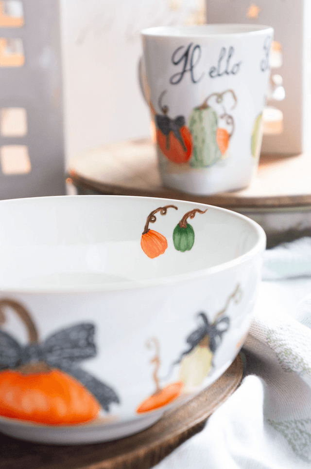 Bol en porcelaine peint à la main,  collection "Citrouilles d’Automne"