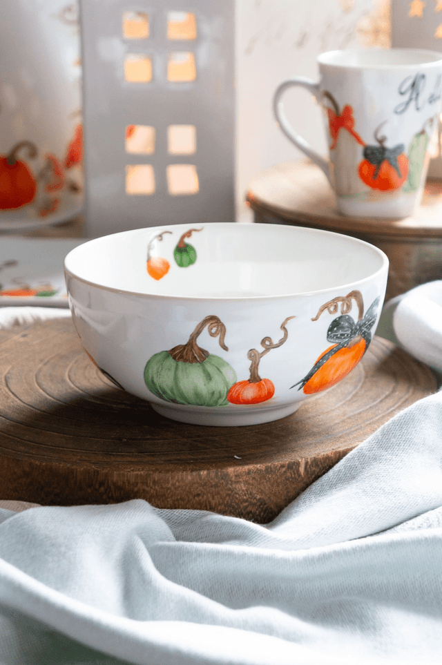 Bol en porcelaine peint à la main,  collection "Citrouilles d’Automne"