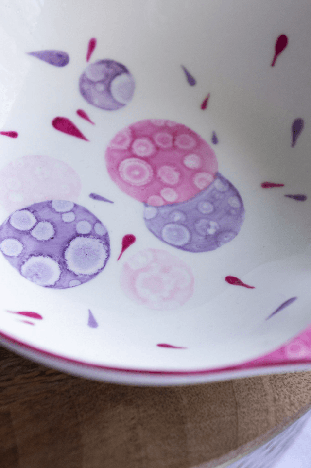 Coupelles en Porcelaine, en duo ou en solo, motifs abstraits bulles turquoise et framboise, plat apéritif ou vide poche à offrir