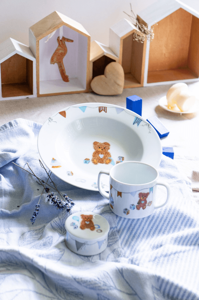 Ensemble premiers repas de bébé en porcelaine ourson à personnaliser assiette, mug, boite à dents, cadeau de naissance